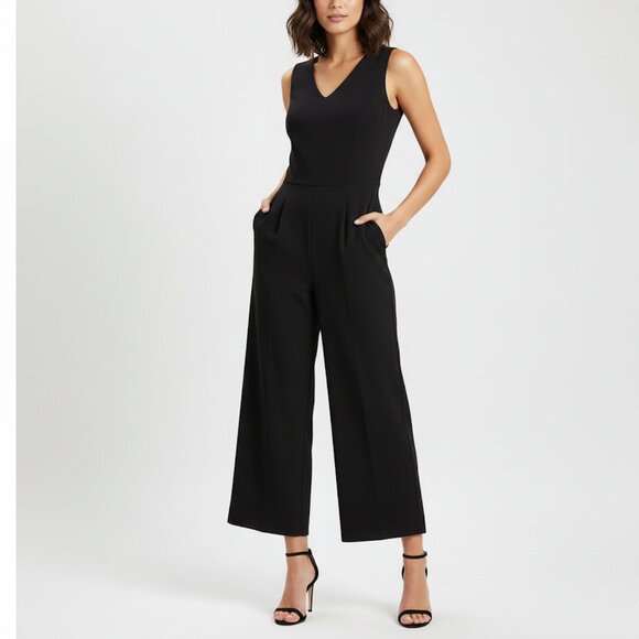Tommy Hilfiger Black Sleeveless Jumpsuit Sz Small V-Neck Lined Wide Leg Cropped - Picture 1 of 9